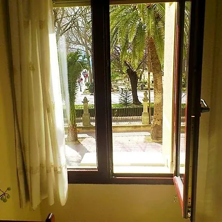 Hotel Royal 2*