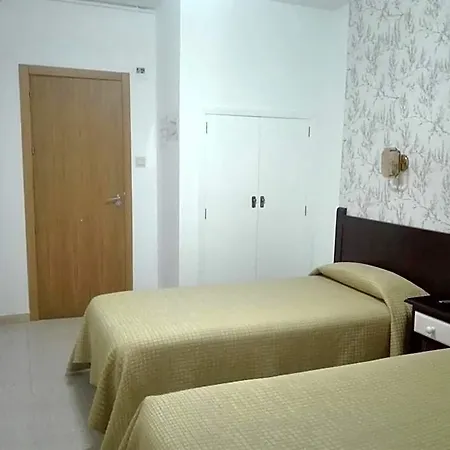 Royal Hotel 2*