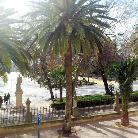 فندق Royal 2*