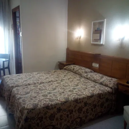Royal Hotel 2*