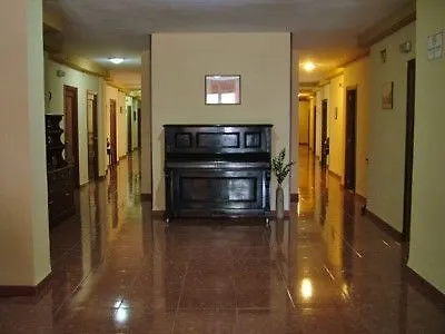 Royal فندق روندا